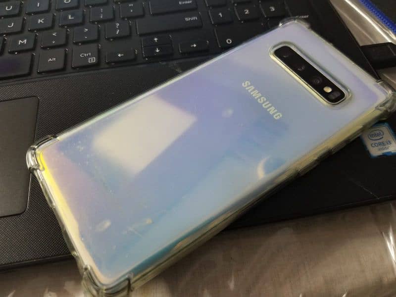 Samsung S10 plus 4