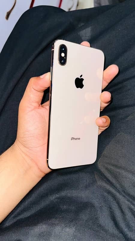 Iphone xsmax gold 64gb PTA approved 1