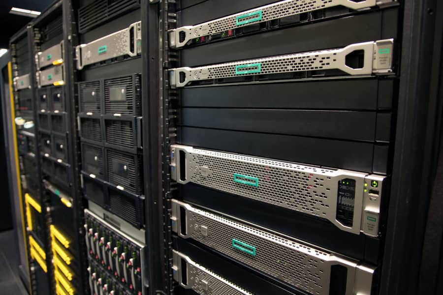 HPE DL380 Gen10 Servers avaialble in stock 4