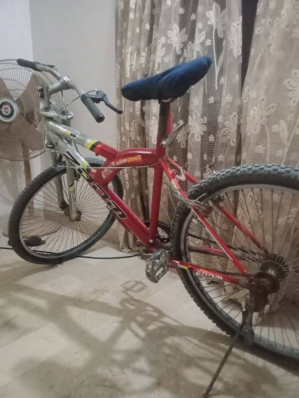 26' size bicycle 2