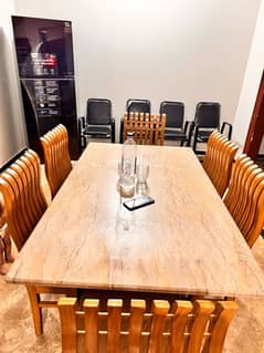 NEW DINING TABLE - EXCHANGE POSSIBLE WITH BLACK TABLE