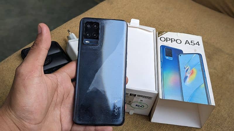 oppo A54 128gb zbrdast condition with janiun box charger 3