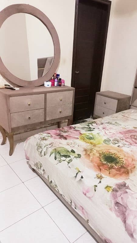 Designer Bedroom Set 1