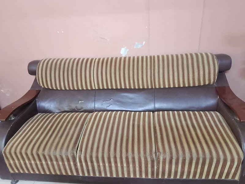 sofa set with setti 1