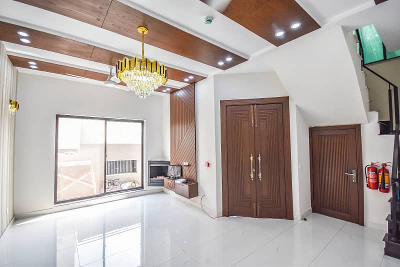 5 Marla Brand New Designer House For Sale In DHA Phase 9 Town 7