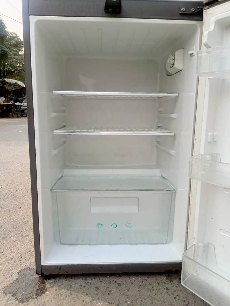 HAier fridge small size (0306=4462/443) lubset 3