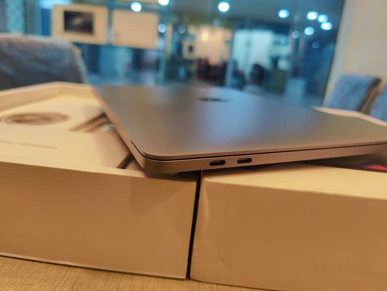 MacBook Pro M1 2020 6