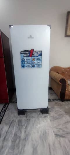 vertical Dawlance freezer