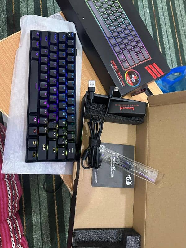 Redragon k350 RGB wireless mechanical lightning Keyboard 7