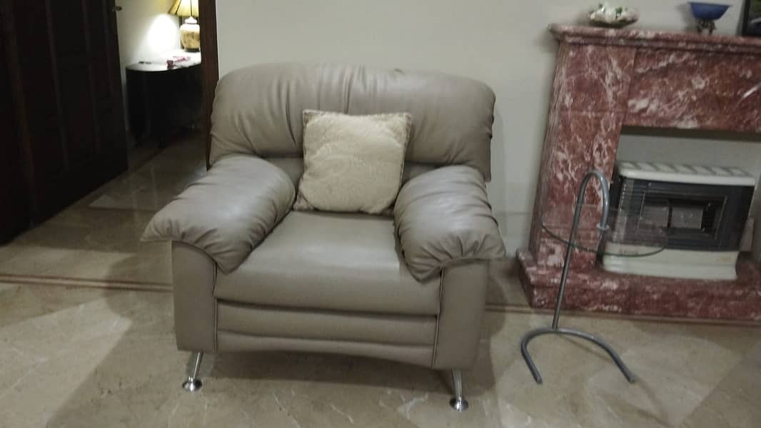 6 Seater Malaysian Make Leatherite Sofa Set 1