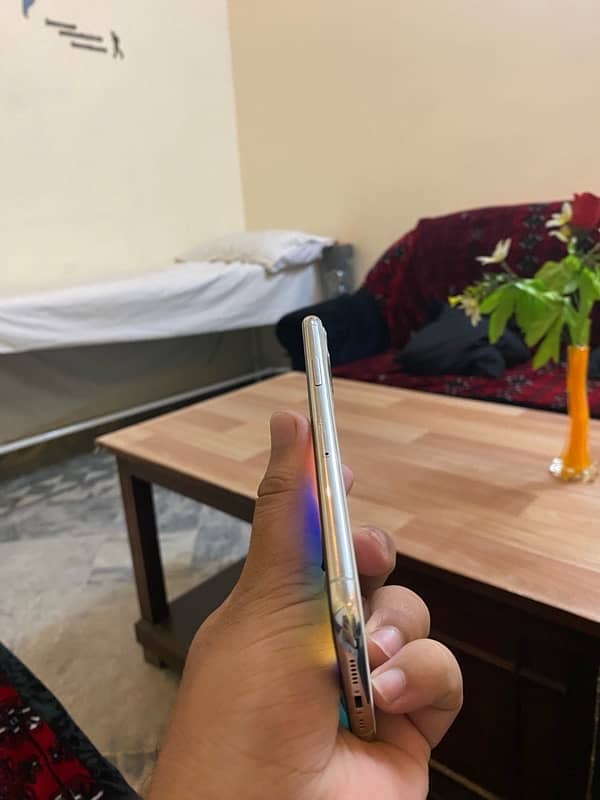 iPhone 11 Pro 64gb Pta Approved 2