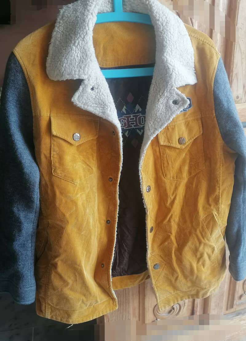 Original and good quality jacket, coat, shirts 0