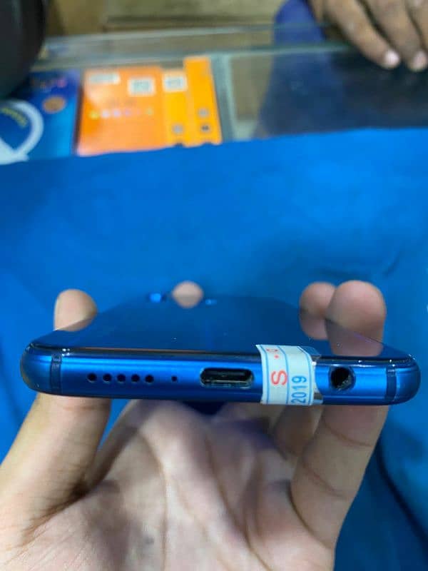 Huawei P20 Lite 4/128 0