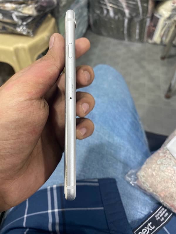 iphone 6 16gb silver color pta Approve 2