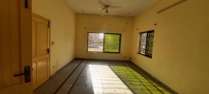 10 MARLA PORTION FOR RENT IN SOAN GARDEN 5