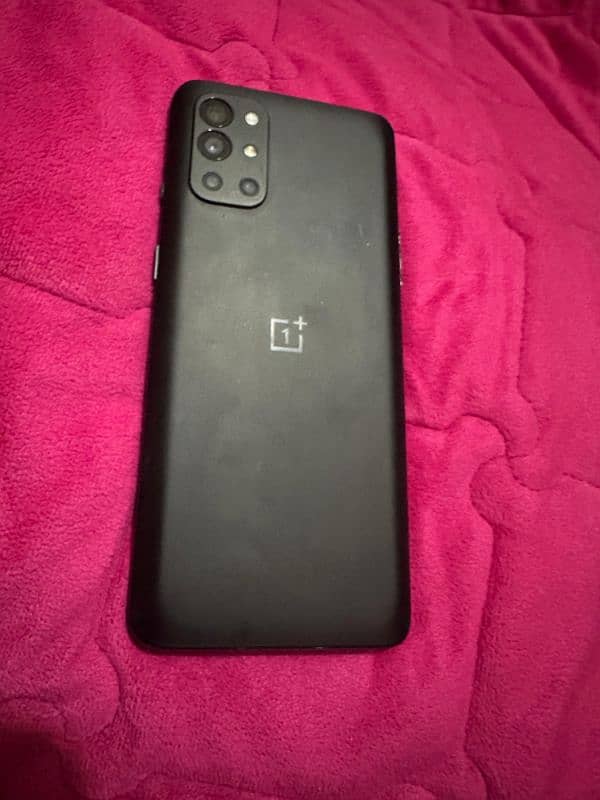 OnePlus 9R 3