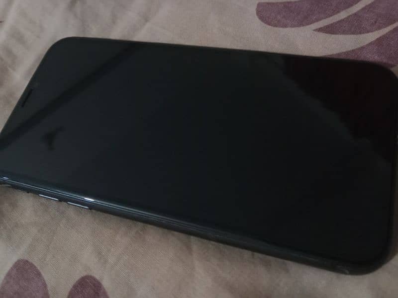 iPhone 11 64 gb non active 2 month sim working 2