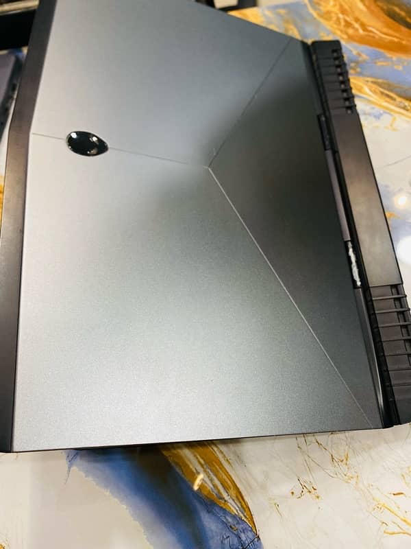 alienware gaming laptop 4