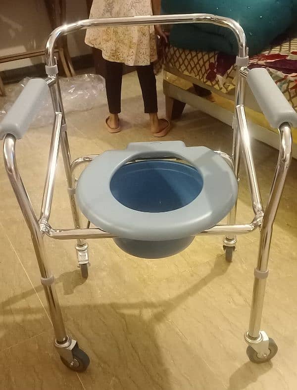 chair for patient 1