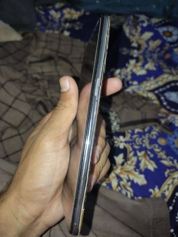 OPPO RENO 6 BACK CRACK HAI BILKUL TOTI HOI BAQI OK COMPLETE BOX SATH 2