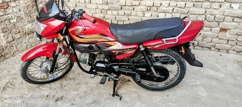 Honda Pridor 2023-24 (Red Colour) 3