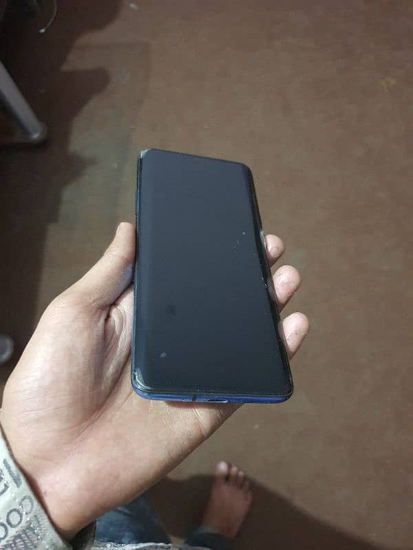 one plus 7 pro 8+8/256 for sale or exchange 3