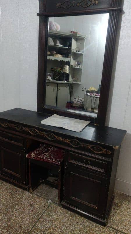 bed with dressing table 1