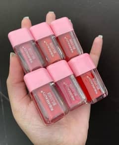 Glowy blush- pack of 6