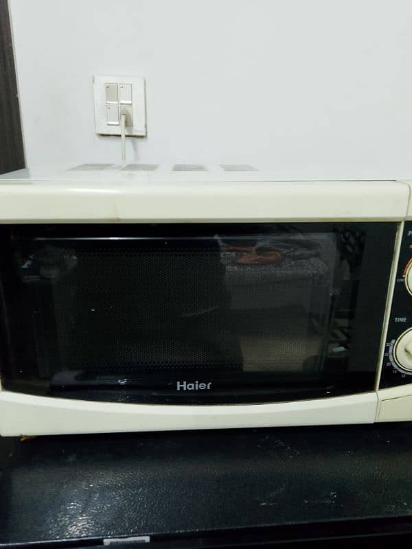 Haier 20L microwave oven for sale used 0