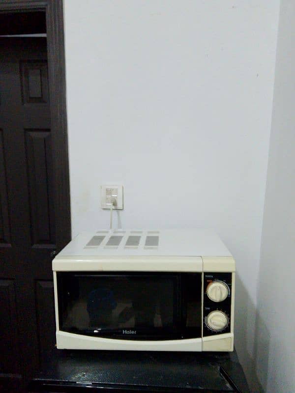 Haier 20L microwave oven for sale used 2