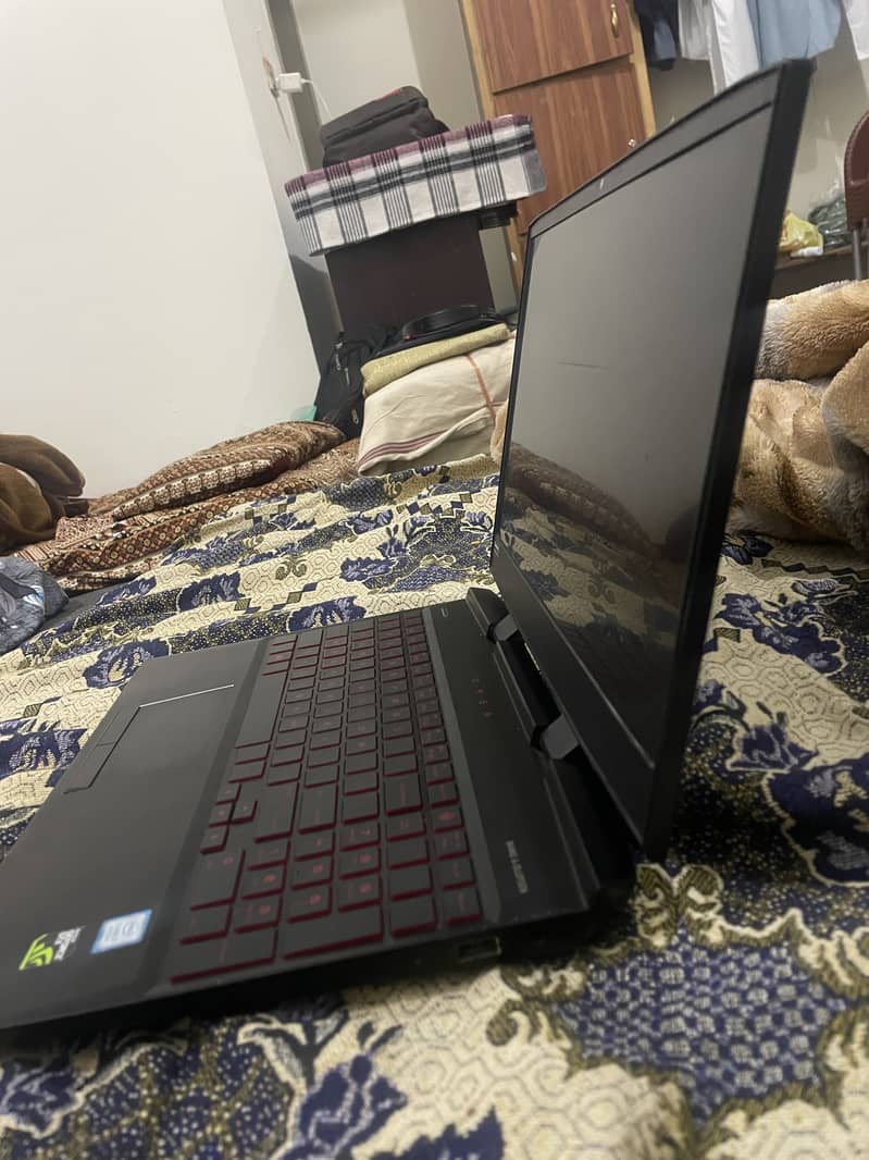 Gaming laptop for sell. . . I7 8th gen with gtx 1060 6gb . . . read ad. 2