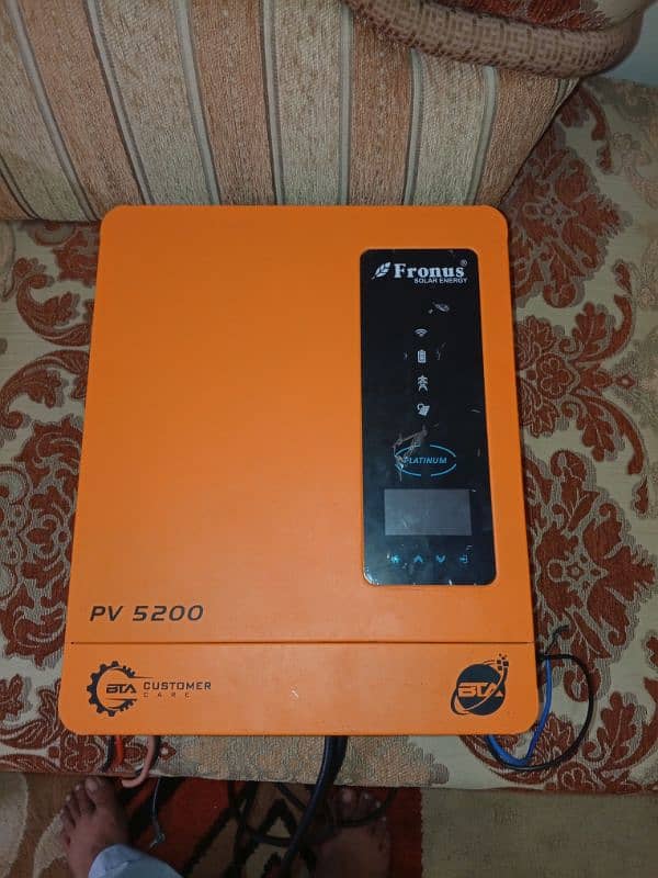 fronus inverter 4.5 kv 8 months used 4 mounth warranty available 5