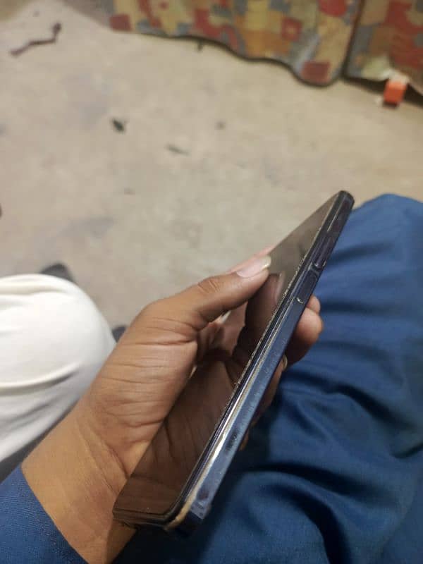 Infinix hot 40 8+8/256 gb 5