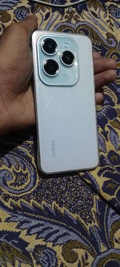 infinix hot 40 pro 0