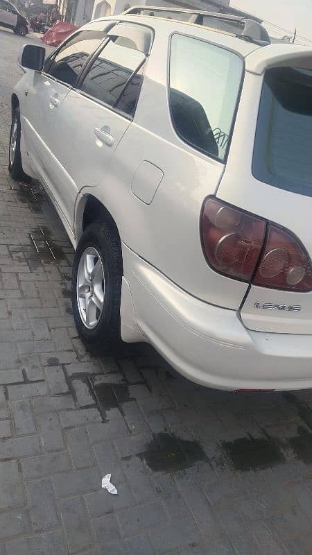 Toyota Harrier Lexus 6