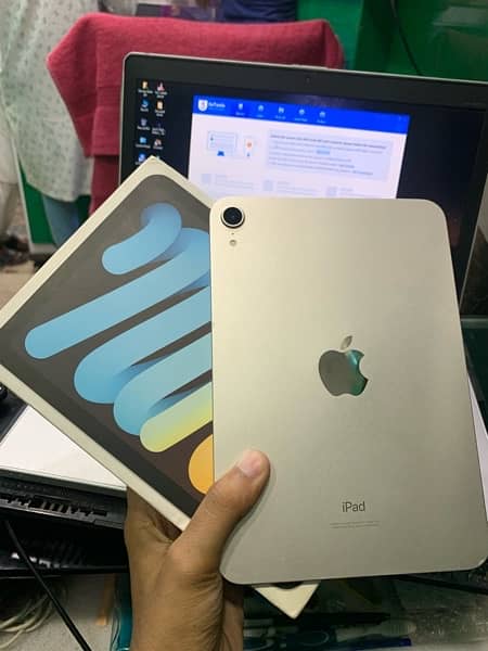 ipad mini 6 with Box 1