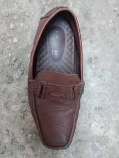 branded shoes size 40