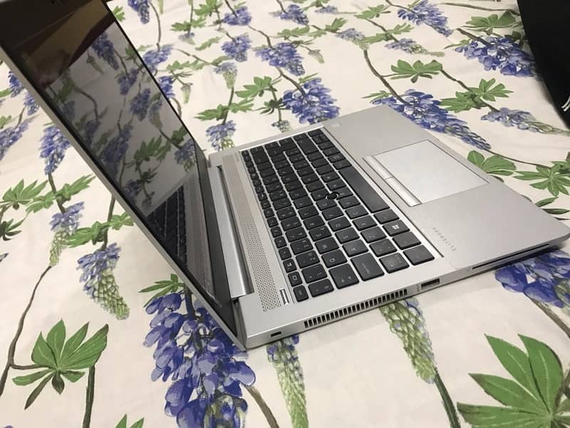 HP Elitebook 840 G5 i5 8th Gen 2