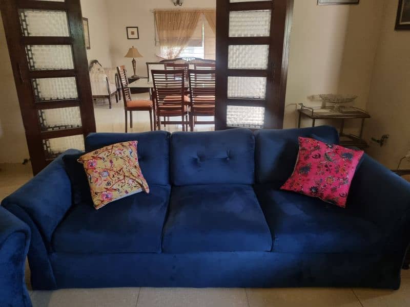 5 Seater Sofa in Excellent condition 0