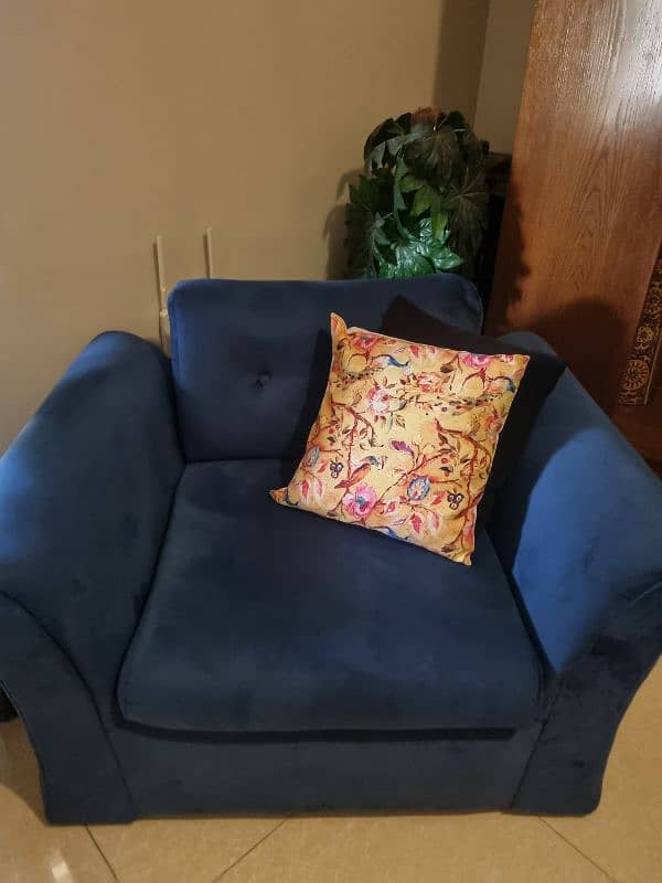 5 Seater Sofa in Excellent condition 2