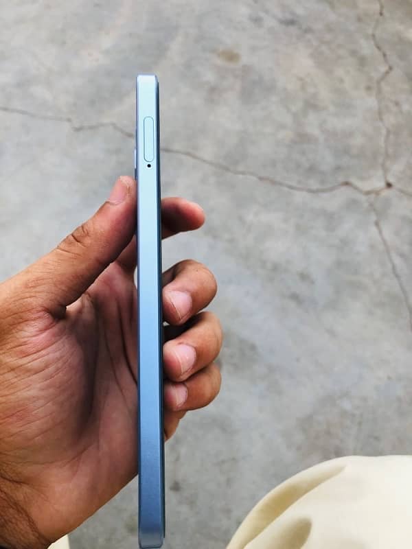 oppo reno 11f 5G 8/256 0