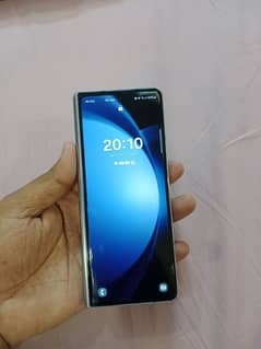 wants to sell Galaxy Z fold 5