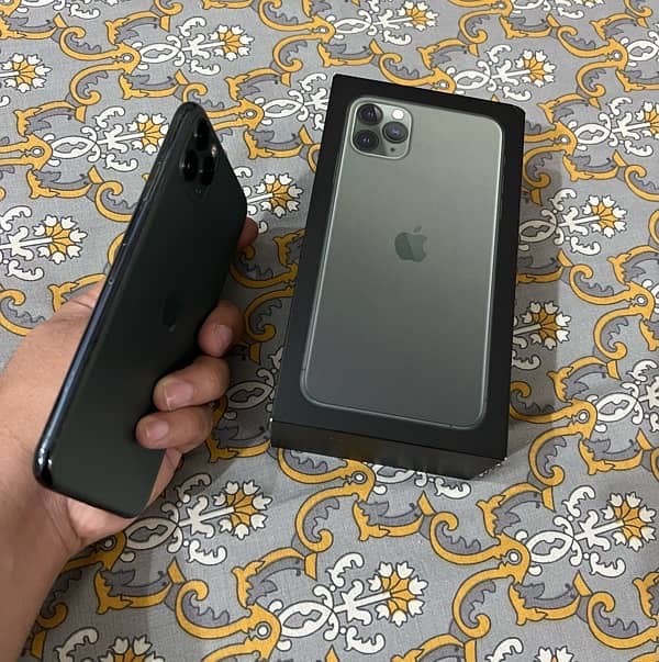 Apple Iphone 11 Pro Max 256gb. PTA Approved. Midnight green color. 3