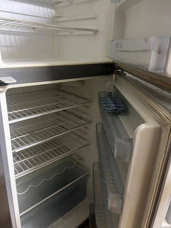 Haier REFRIGERATOR 15 CFT. HRF 382(GLASS DOOR) 8