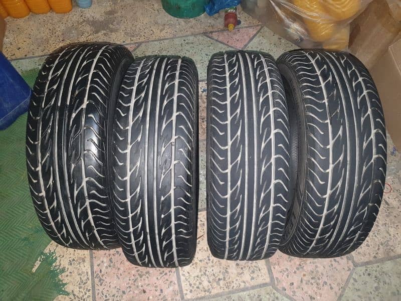 ORIGINAL DUNLOP 195/65/R15 JAPAN TYRE 2