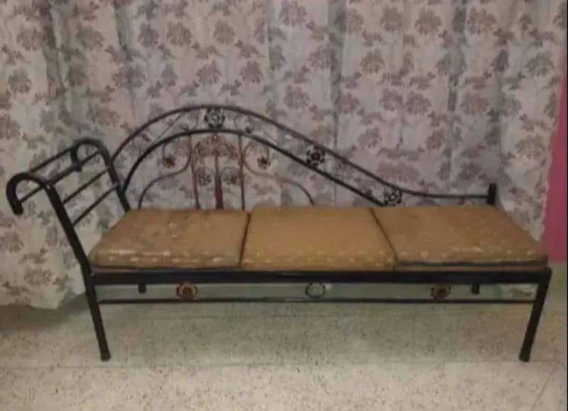 iron sofa set 8 seater with pot and dewan 4