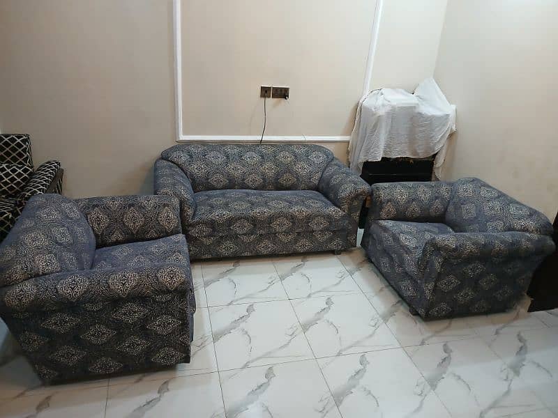 4 seater Sofa Set. 0