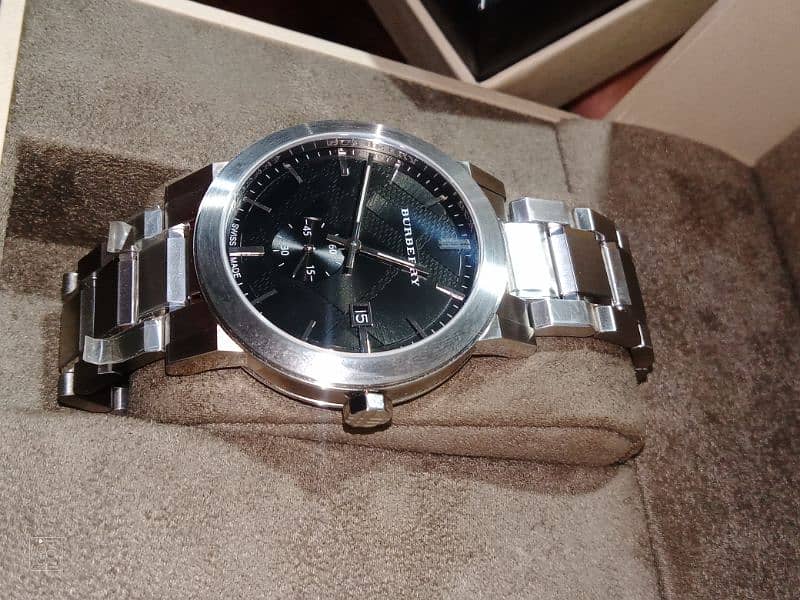 Burberry watch full brand new 4 sale 5