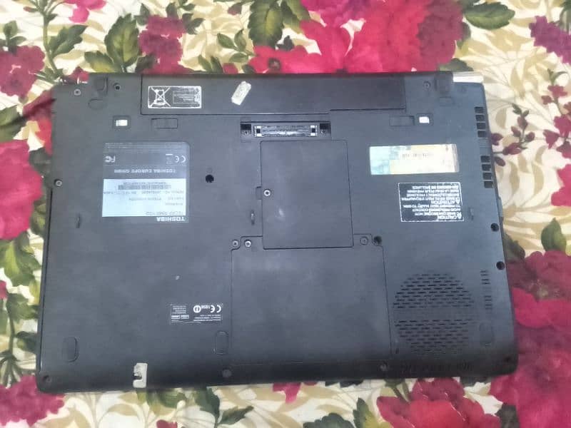 TOSHIBA Laptop for sell 5