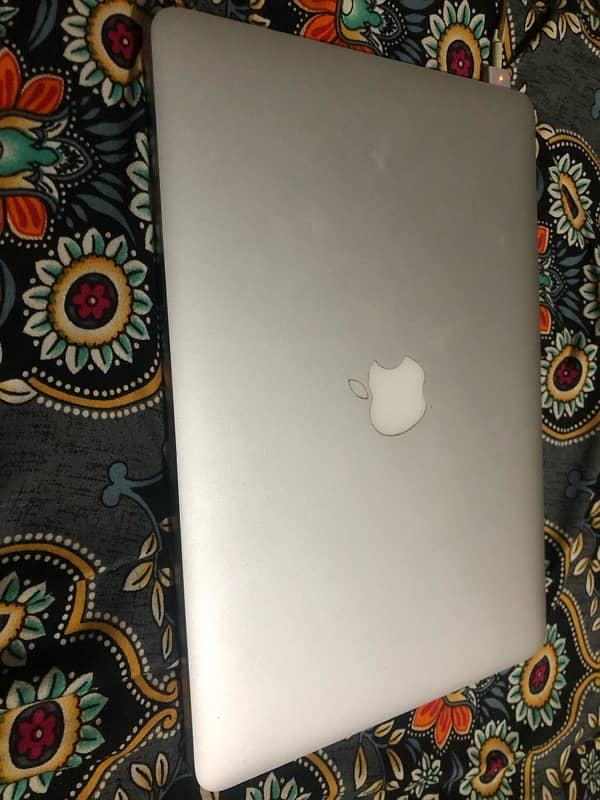 Macbook pro 2015 13 inch 9